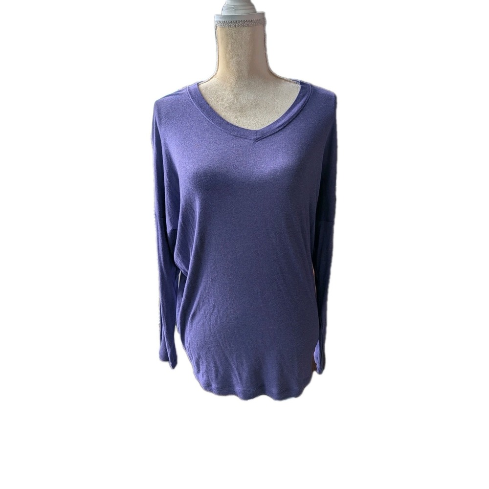 Cabi Women's Size S‎ Purple  T Shirt Long Sleeve 98% Rayon 2% Spandex